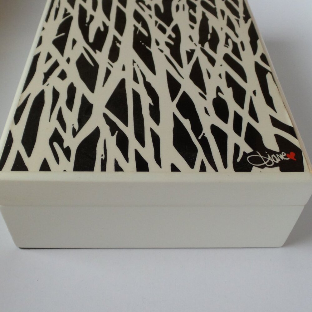 Diane Von Furstenberg Jewelry Box - Picture 3 of 13